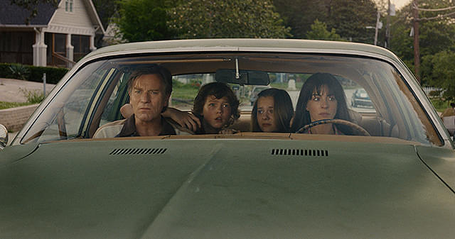 オークストリートの異変,Amazonプライム,配信,Netflix